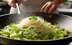 芹菜炒粉条的家常做法，芹菜炒粉条的家常做法视频