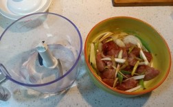 宝宝自制锡纸鱼肉肠怎么做？