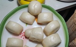 六个月宝宝能牛奶泡馍馍吃吗？