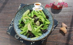 紫芹菜怎么做？家常做法大全来了！