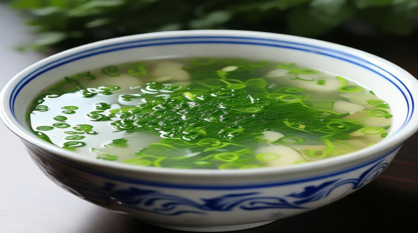 茼蒿汤怎么做？简单美味的家常做法分享-图2