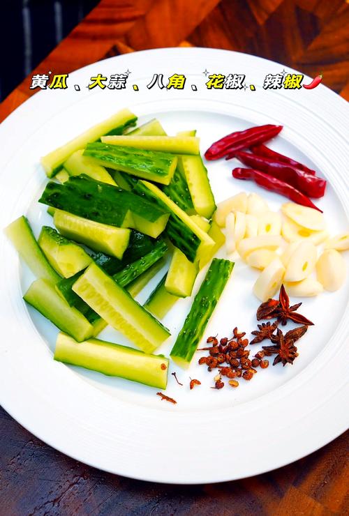 凉拌黄瓜怎么做才最爽脆入味？-图2