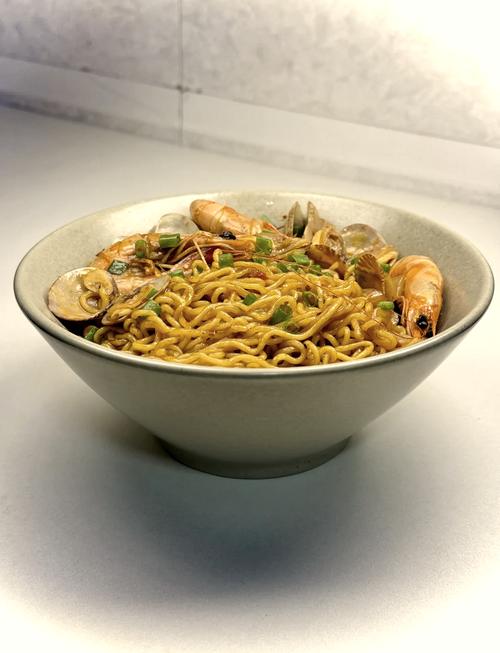 海鲜铁锅焖面怎么做才好吃？-图3