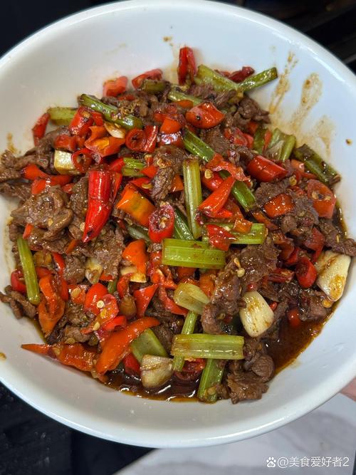 嫩炒牛肉家常做法有哪些关键步骤？-图3