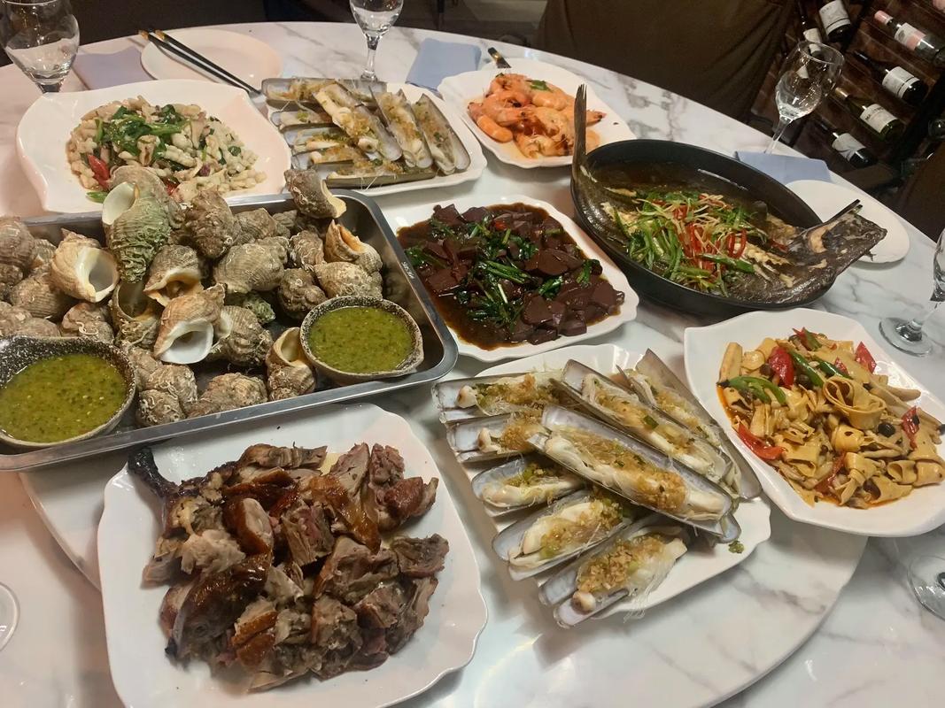 孩子晚上吃很多海鲜好吗-图2