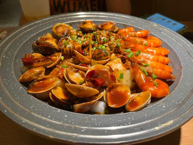 重庆麻辣海鲜锅图片大全，辣鲜如何融合？-图1