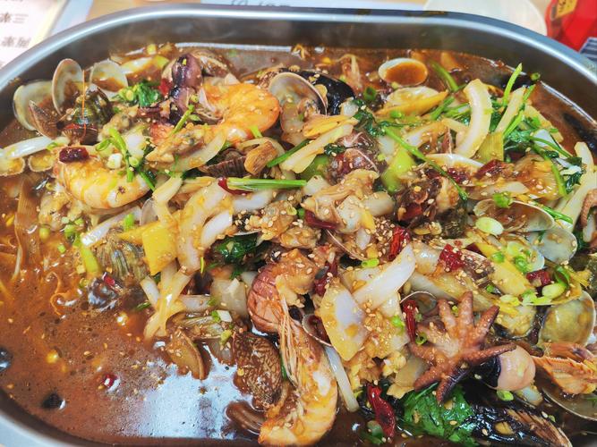 重庆麻辣海鲜锅图片大全，辣鲜如何融合？-图3
