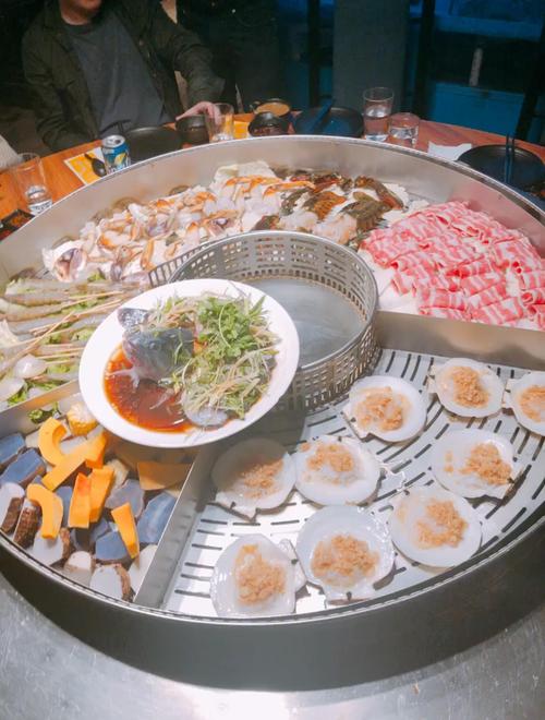 海鲜蒸汽火锅怎么做？步骤和配料有哪些？-图1