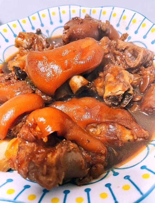高压锅红烧猪蹄家常做法，软烂入味秘诀在哪？-图1