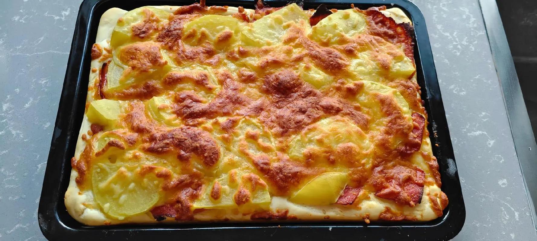 烤箱做披萨饼，家常做法有哪些关键步骤？-图3