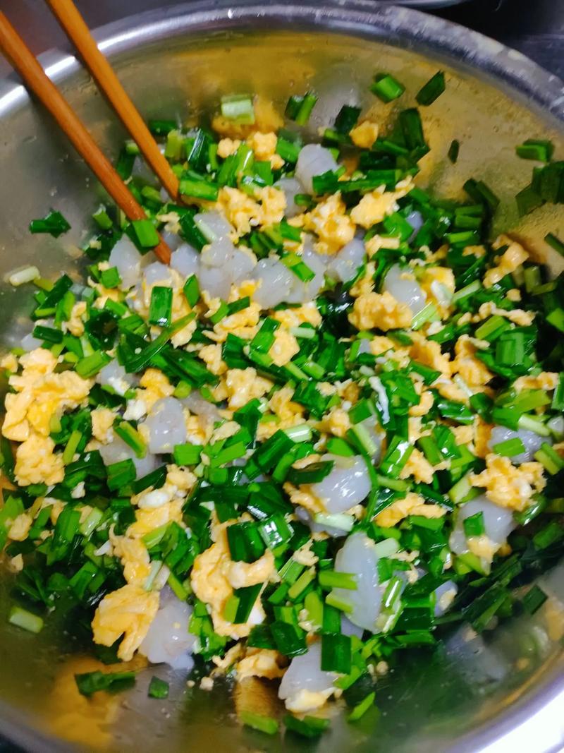 韭菜鸡蛋饺子放什么海鲜-图3