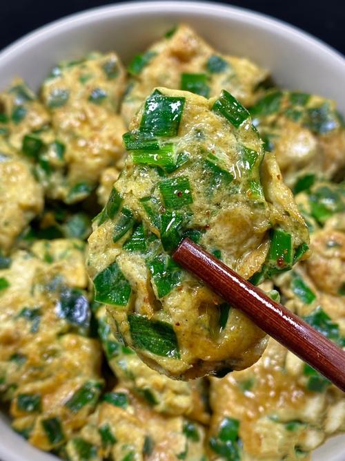 韭菜炒鸡蛋怎么做才不老不柴？-图2