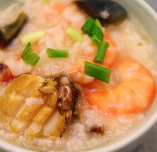 电饭煲鲍鱼海鲜粥的做法-图2