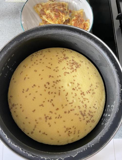 宝宝电饭煲蛋糕怎么做？-图2