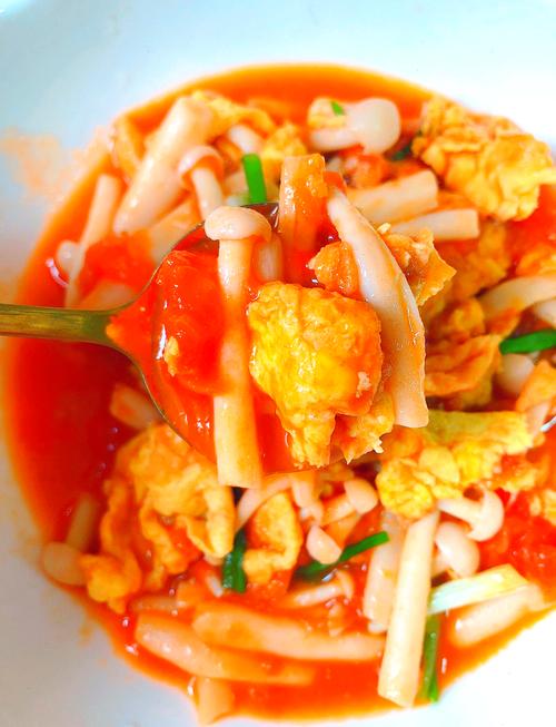 海鲜菇西红柿炒蛋怎么做更鲜嫩？-图1