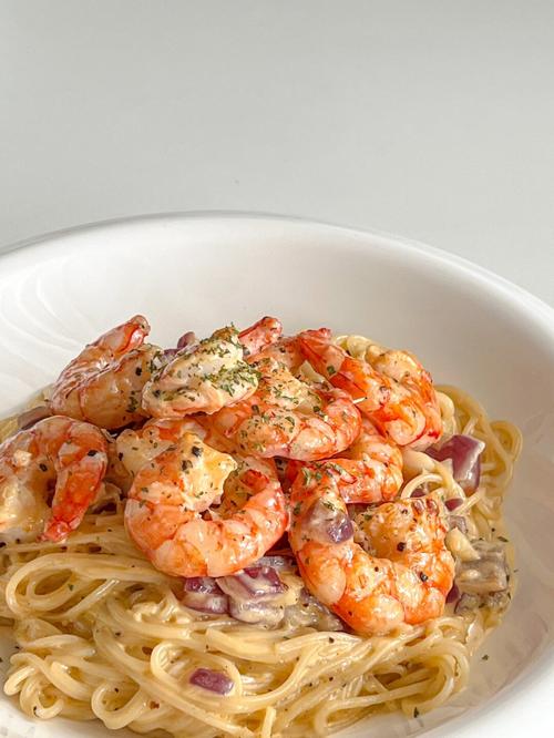 芝士海鲜意面怎么做才够香浓？-图2