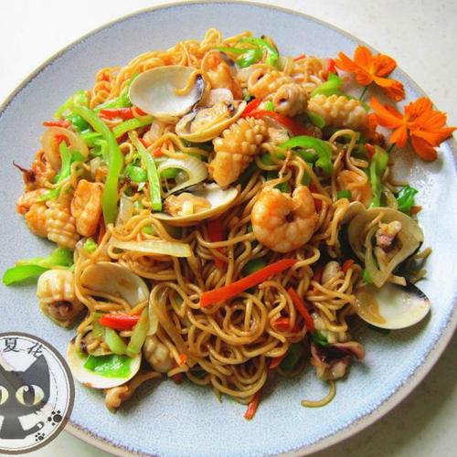 蛤蜊海鲜炒面怎么做才好吃？-图3