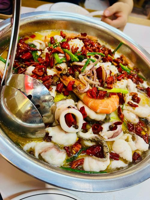 家庭海鲜火锅锅底怎么做才鲜？-图3