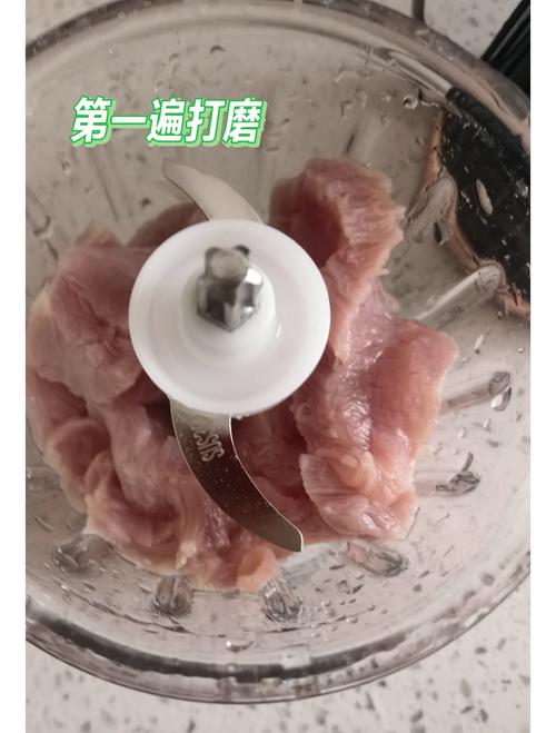 9月龄宝宝猪肉泥怎么做才细腻又营养？-图1