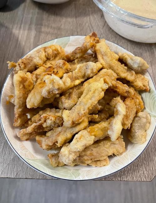 炸里脊肉怎样外酥里嫩不柴？-图1