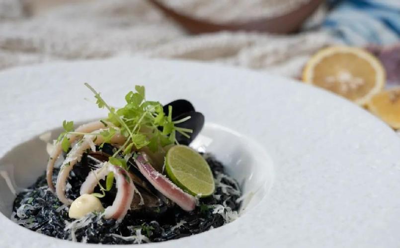 墨鱼汁海鲜饭英文介绍里藏着什么美味秘密？-图3