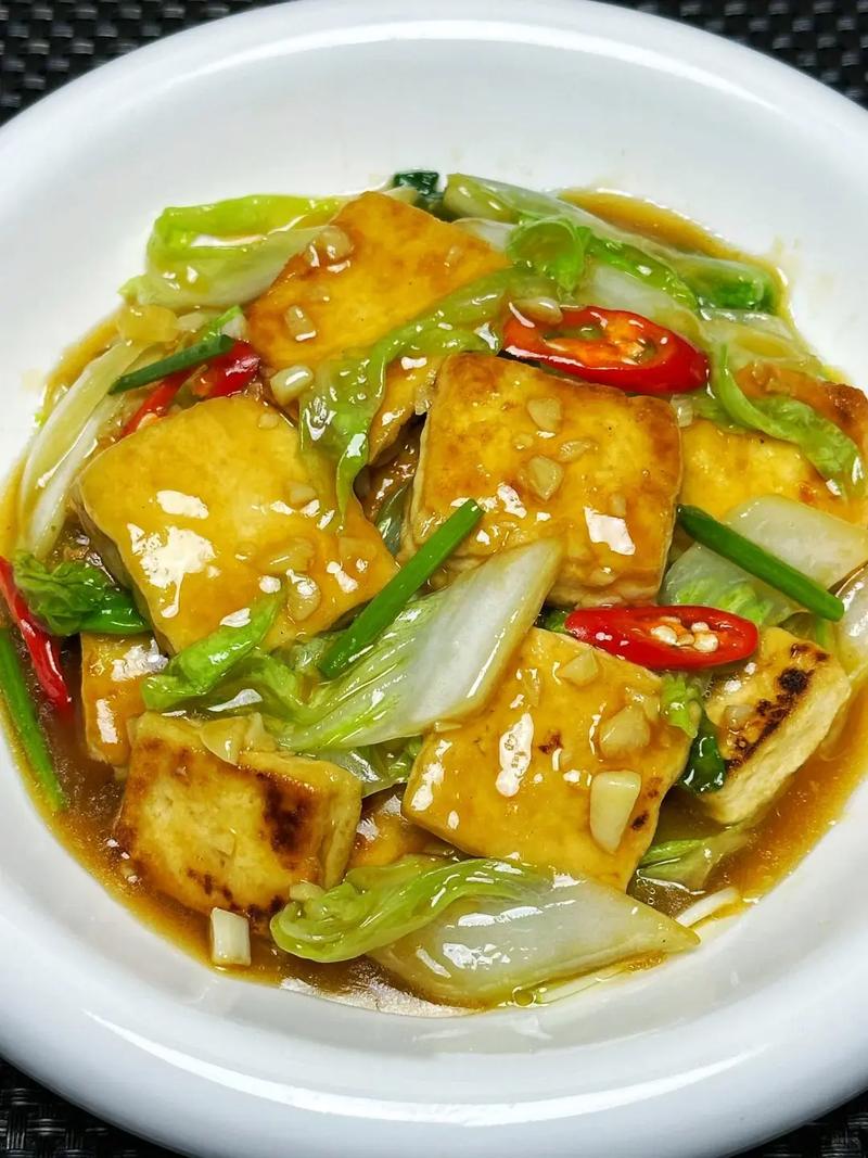 豆腐炒白菜的家常做法窍门-图1