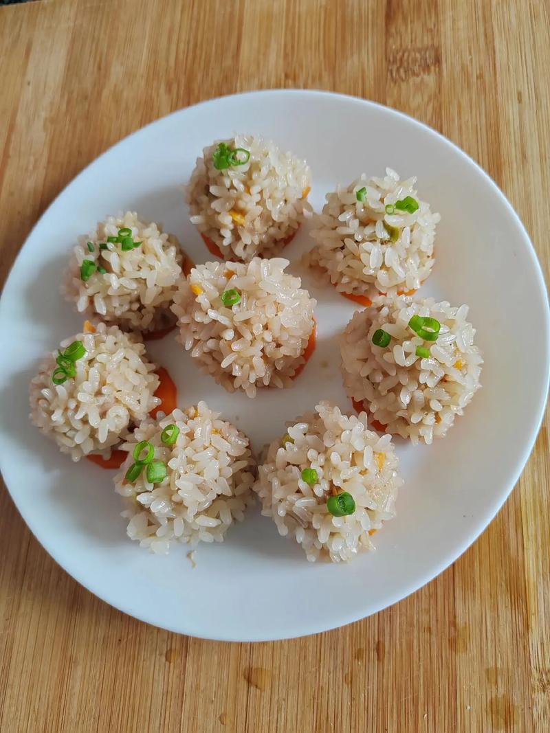 油炸糯米肉圆子怎么做才酥脆不散？-图2