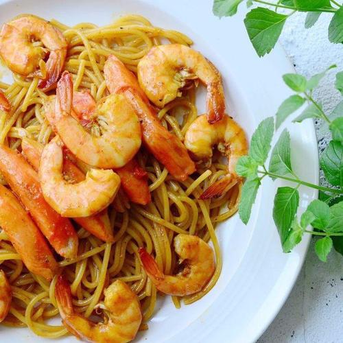 咖喱海鲜螺丝意面怎么做？-图2