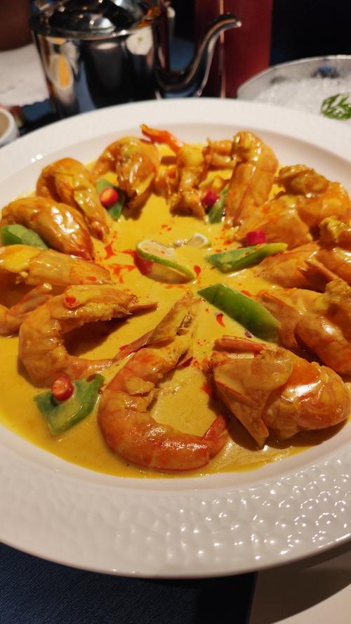 什么咖喱配海鲜色泽更诱人？-图1