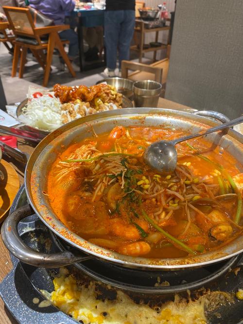 韩式海鲜火锅怎么做？家常做法有哪些？-图1