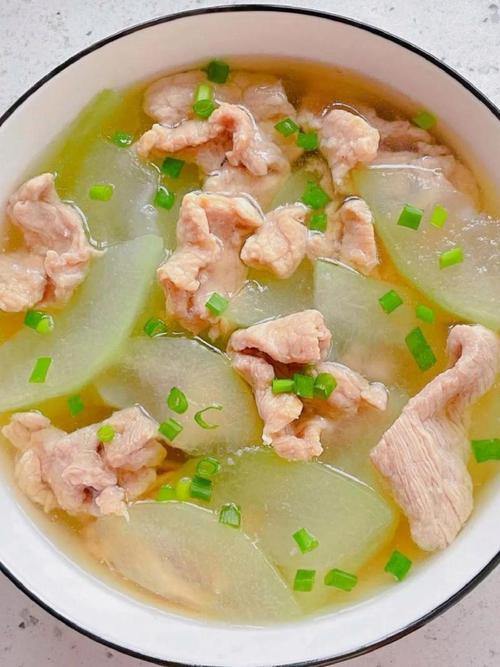 冬瓜肉片汤怎么做才家常好喝？-图1