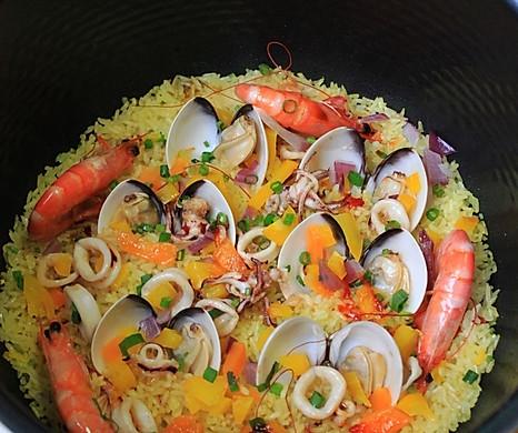 西班牙咖喱海鲜饭怎么做？-图1