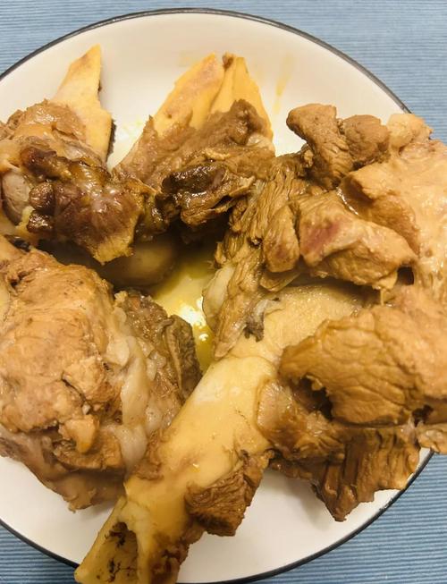 高压锅酱大骨家常做法，软烂脱骨关键在哪？-图2