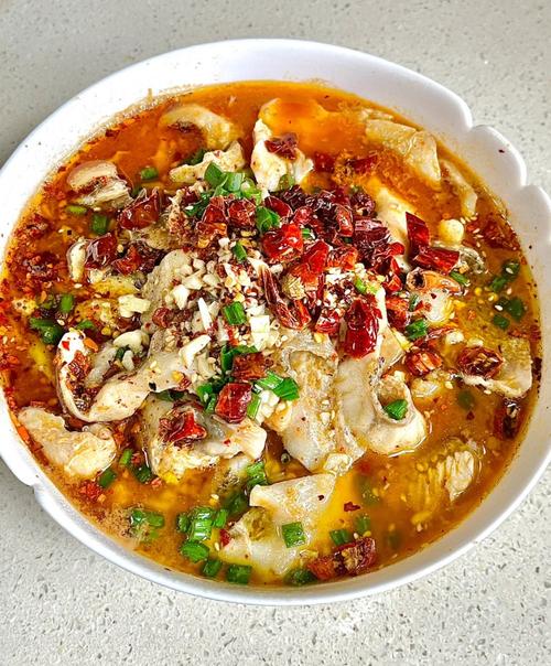 水煮鱼家常做法视频，步骤要点有哪些？-图1