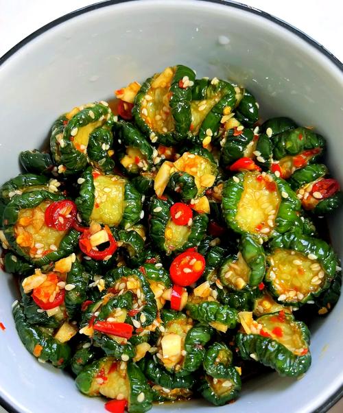 腌黄瓜的做法大全家常视频-图1