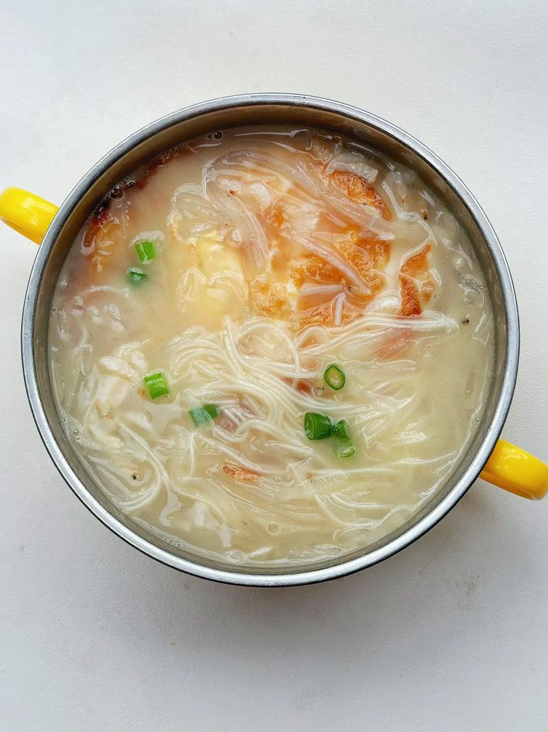 6月龄宝宝面条怎么煮？营养辅食这样做？-图2