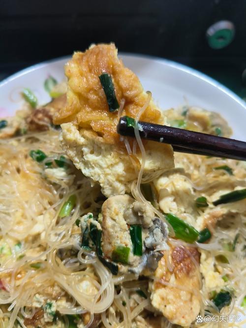 海鲜炒米粉做法大全鸡蛋怎么炒才好吃？-图3