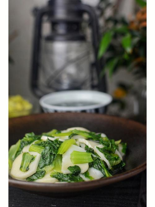 家常青菜炒年糕怎么做才好吃？-图1