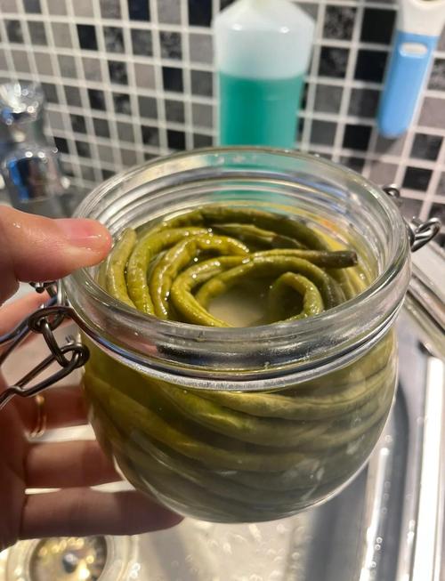 酸豆角简易做法，腌制多久能吃？-图1