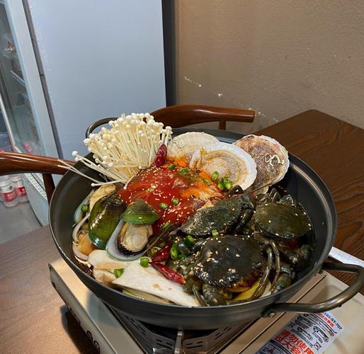 韩国海鲜部队锅做法视频，家常怎么做？-图2