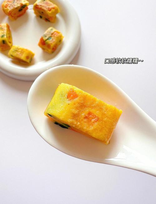 胡萝卜卷子的家常做法窍门-图2