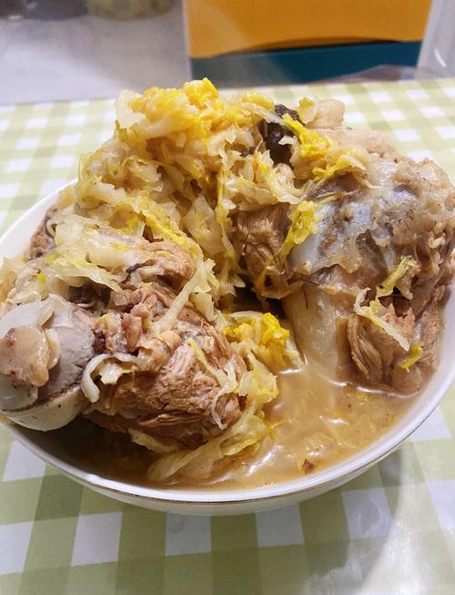 炖排骨酸菜怎么做才够味？-图2