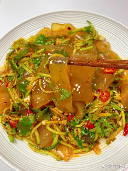 黄瓜拉皮家常凉菜做法大全-图2