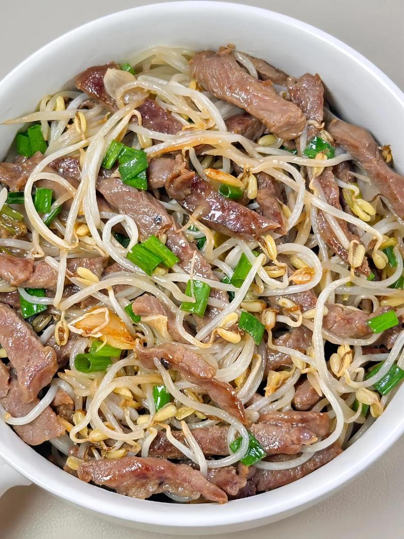 牛肉炒豆芽的做法大全家常-图1