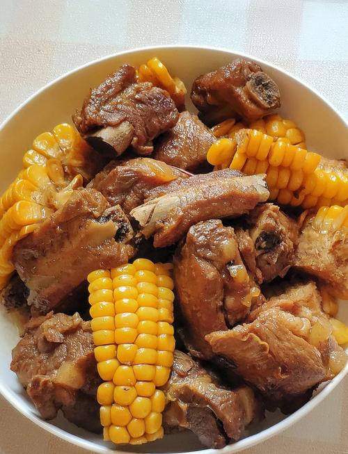 玉米炖排骨的家常做法大全-图1