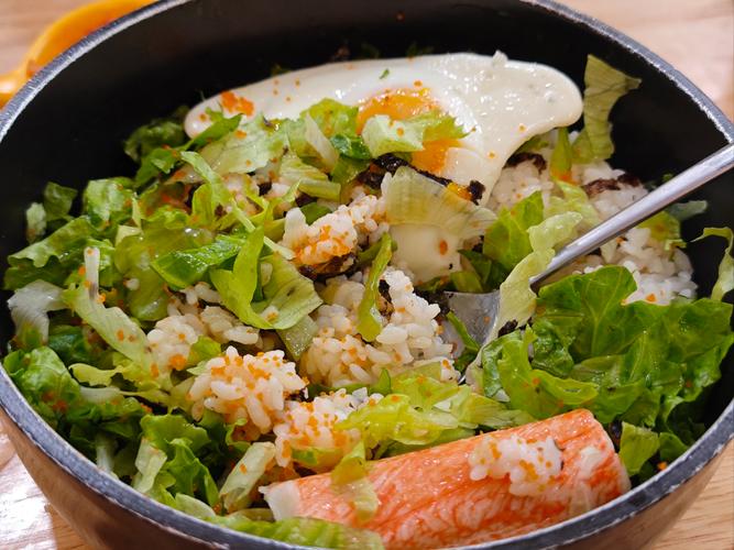 日本海鲜拌饭配芝麻，藏着什么独特风味？-图1