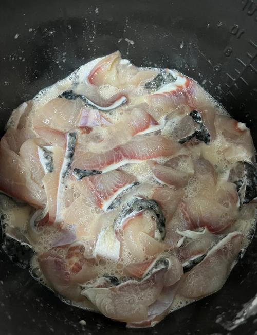 酸菜鱼的做法家常做法步骤-图2