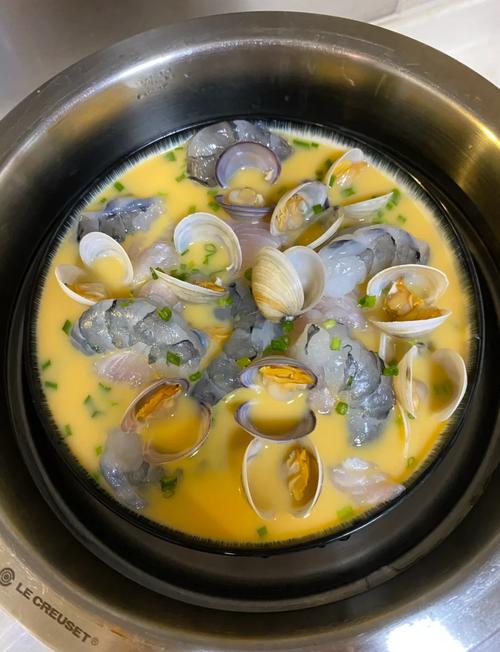 海鲜蛋羹海鲜怎么放上面？-图3