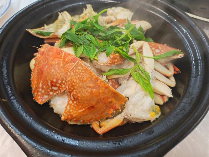 海鲜焗砂锅，海鲜是生的吗？-图1