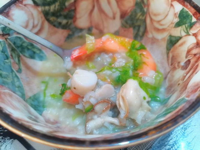 海鲜粥熬多久放海鲜才鲜嫩？-图3